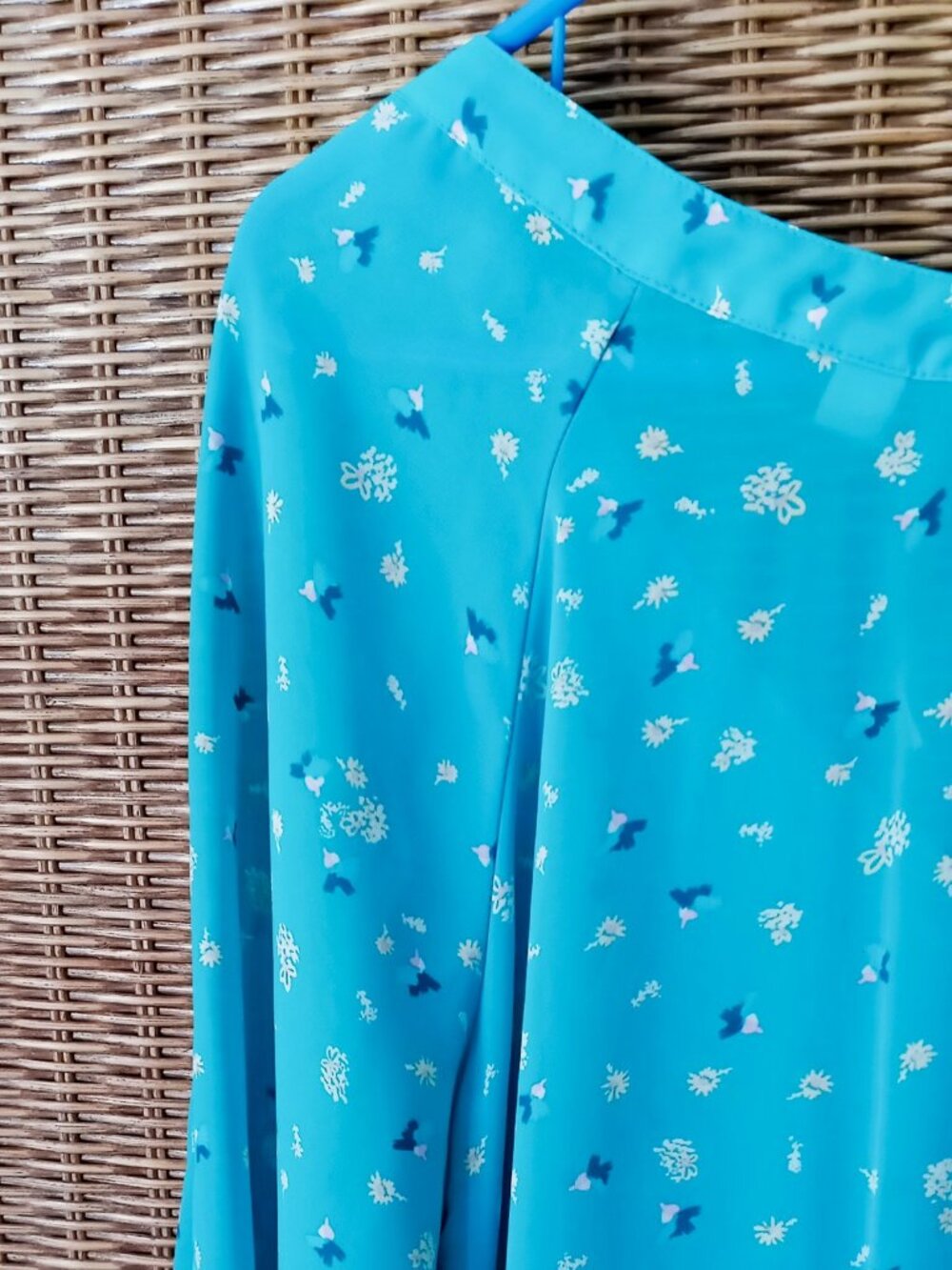 LC Lauren Conrad Women's Sz L Turquoise Blue Floral Semi-Sheer Blouse 3/4 Sleeve - Picture 7 of 15